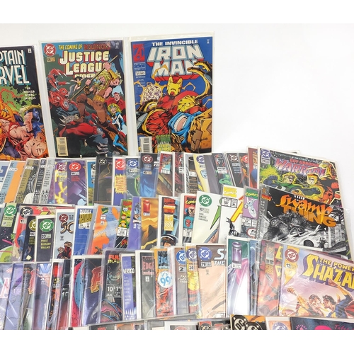 2062 - Collection of vintage and later comics including Marvel, Avengers, Storm Watch, Gen 13 and DC