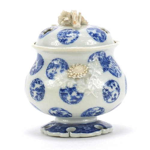 157 - Japanese Hirado porcelain koro with cover, hand painted with flowers, character marks to the base, 1... 