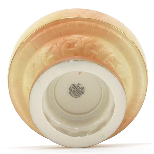 2052 - Locke & Co Worcester blush ivory pedestal sweetmeat dish, 15.5cm in diameter