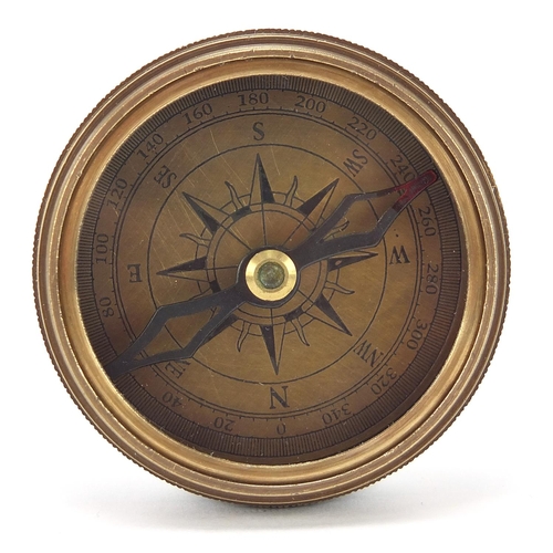 2082 - German military interest brass compass, 5.5cm in diameter