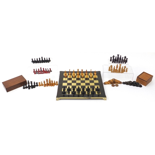 1950 - Vintage and later chess and games including draughts pieces, chess board, Staunton and Chessmen patt... 