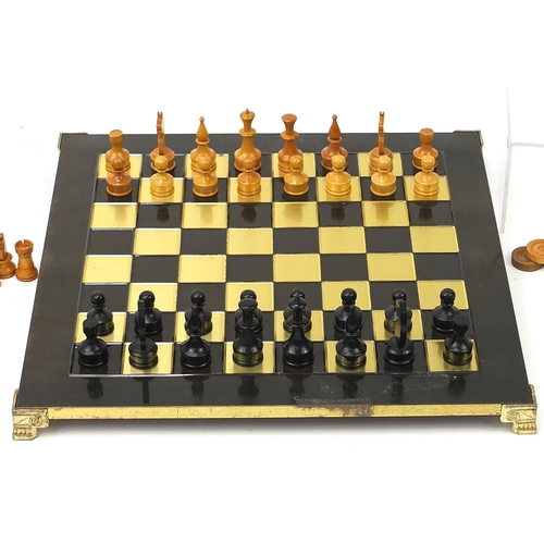 1950 - Vintage and later chess and games including draughts pieces, chess board, Staunton and Chessmen patt... 