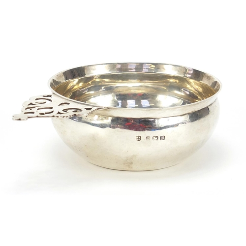 202 - George Nathan and Ridley Hayes, George V silver porringer, Birmingham 1911, 17cm in length, 202.2g