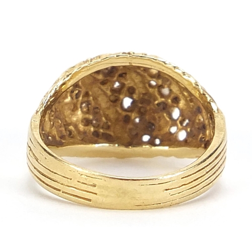 631 - 14ct gold naturalistic ring, size H, 3.6g