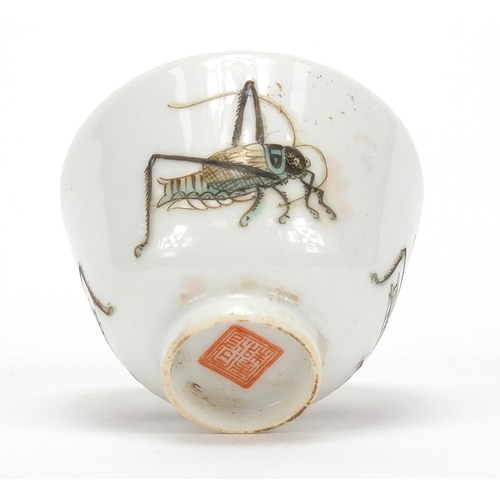 446 - Chinese porcelain tea bowl hand painted with three crickets, iron red character marks to the base, 6... 