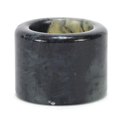 2042 - Chinese jade archer's ring, 3.5cm in diameter