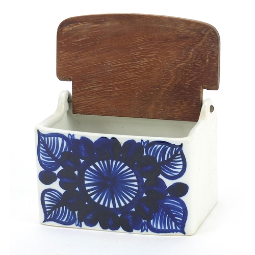 694 - Arabia, 1970's Finnish blue and white ceramic salt pot with wooden hinged lid, 13.5cm wide