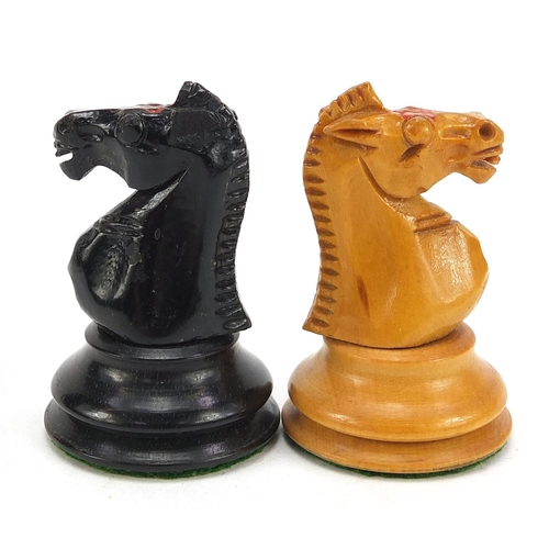 927 - Good boxwood and ebony Staunton pattern chess set, possibly Jaques, the largest pieces each 7.5cm hi... 