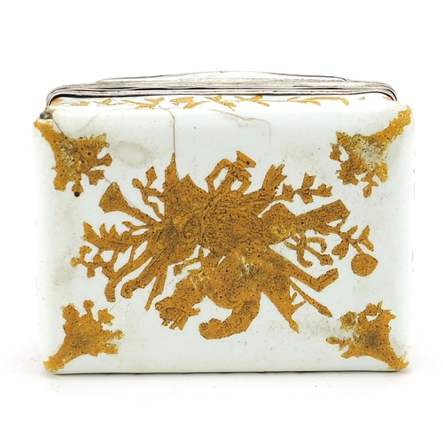 121 - Antique Berlin enamel snuff box gilded with battle scene, 4cm H x 7.5cm W x 5.5cm D