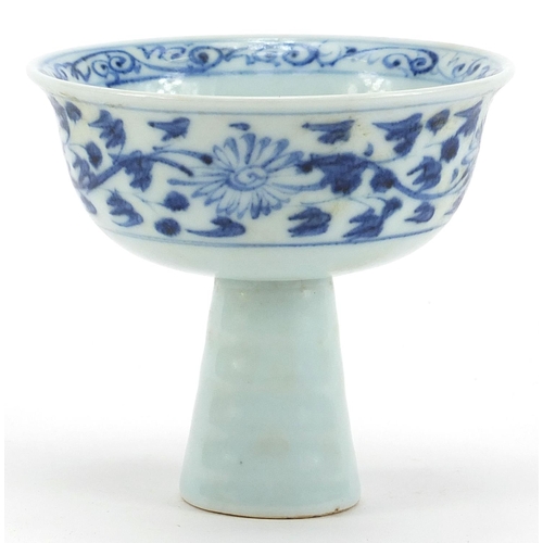 541 - Chinese blue and white porcelain stem bowl hand painted with flowers, 9cm high x 10cm in diameter