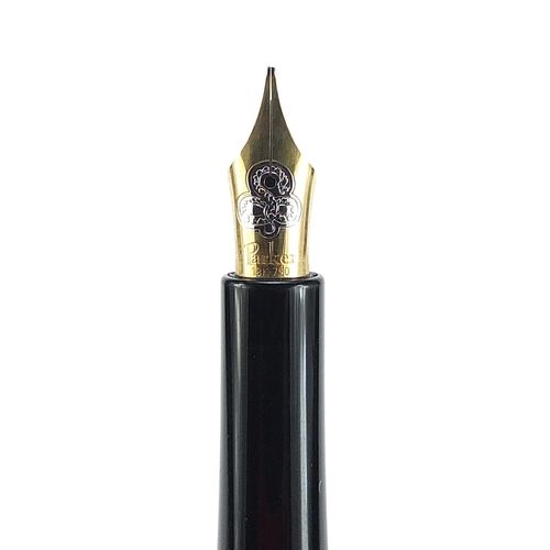 109 - Parker Snake fountain pen with silver overlay, 18k gold nib, fitted case and box together with certi... 