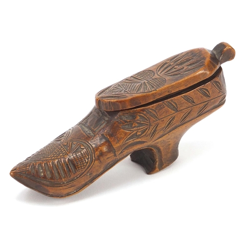 31 - Antique Scandinavian design carved treen shoe design snuff box, 10cm in length