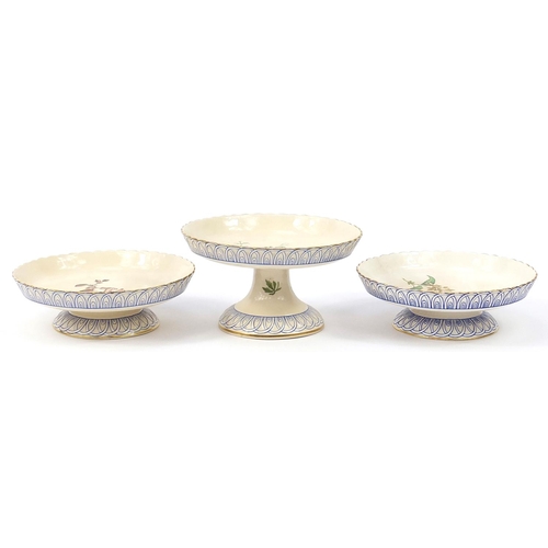 1833 - Copeland, Victorian nine piece desert service comprising three comports and six plates, each decorat... 