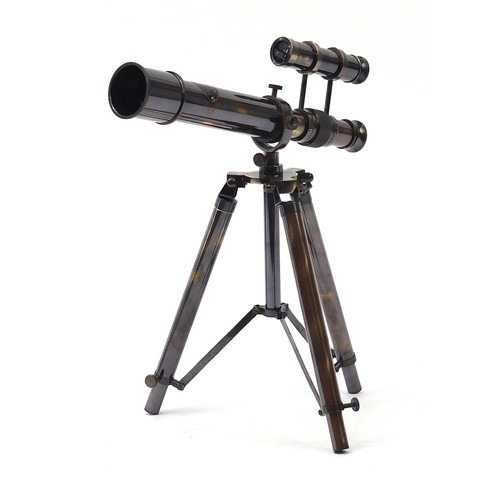 1835 - Military interest table telescope with tripod stand, 32cm high