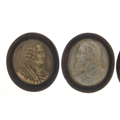 93 - Three 19th century Grand Tour hardstone cameos of gentlemen, each 4cm high, total 49.8g