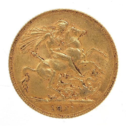 657 - George V 1911 gold sovereign