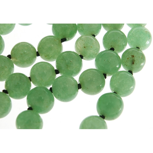 1895 - Chinese green jade bead necklace, 48cm in length, each bead 11mm in diameter, total 160.2g