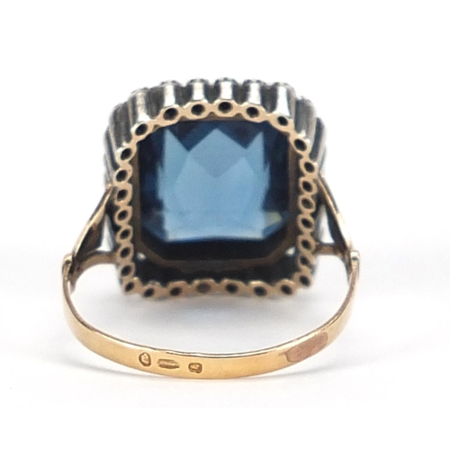 322 - 18ct gold green/blue stone and diamond ring, size O, 5.0g