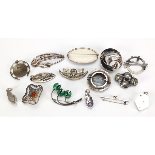 800 - Antique and later silver brooches including paste and seed pearls, Art Nouveau design and a moonston... 