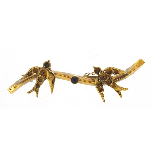 1850 - Antique 9ct gold bird bar brooch set with a purple stone, 4.5cm wide, 2.1g