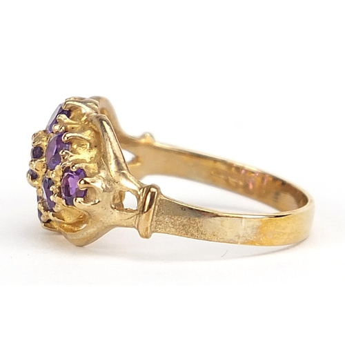 832 - 9ct gold amethyst cluster ring, size M/N, 3.0g