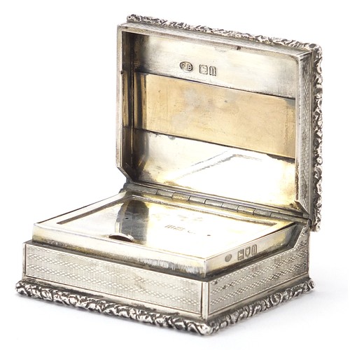 14 - Frederick Thomas Buckthorpe, Edward VII silver snuff box with secret compartment to the hinged lid, ... 