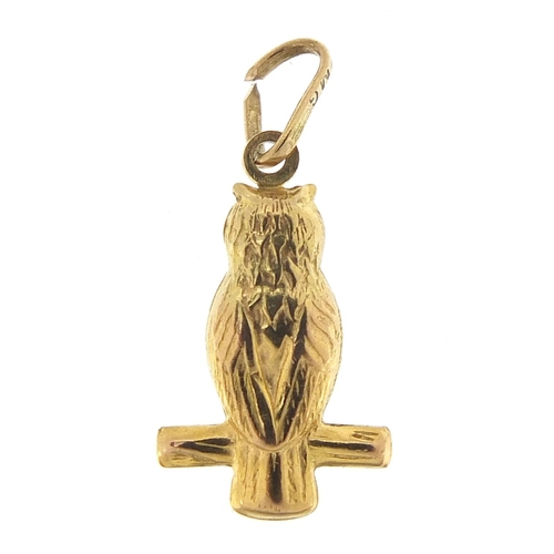 1997 - 9ct gold owl charm, 1.6cm high, 0.6g