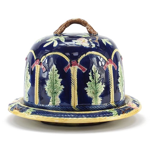 574 - Victorian Majolica cheese dome on stand, 31cm in diameter