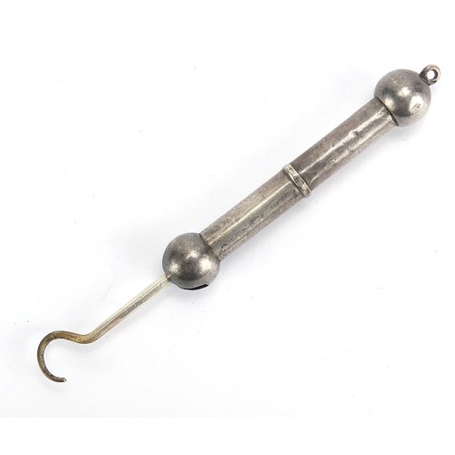 792 - Victorian silver propelling button hook, Birmingham 1887, 4.5cm in length when retracted, 5.7g