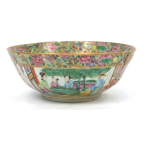 1013 - Chinese porcelain Canton bowl and plate, the largest 24cm in diameter