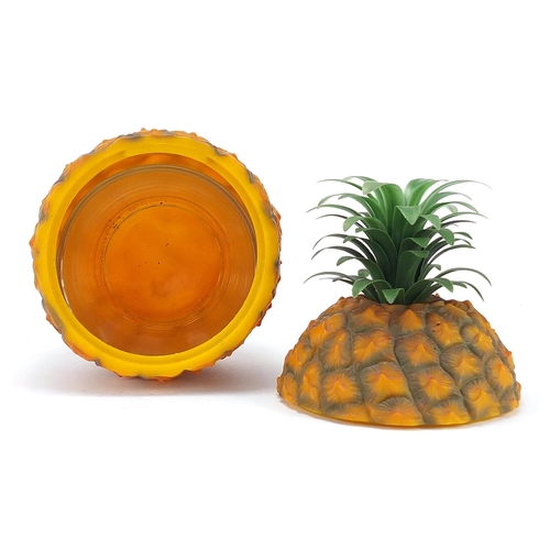 972 - Vintage pineapple ice bucket with glass liner, reg design number 918885, 28cm high