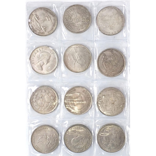 2814 - Album of world coins