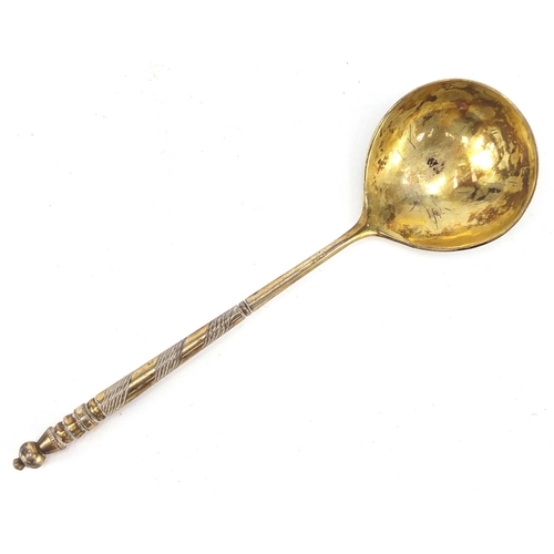 528 - Antique unmarked silver niello work spoon with gilt bowl, probably Russian, 18.5cm in length, 65.5g