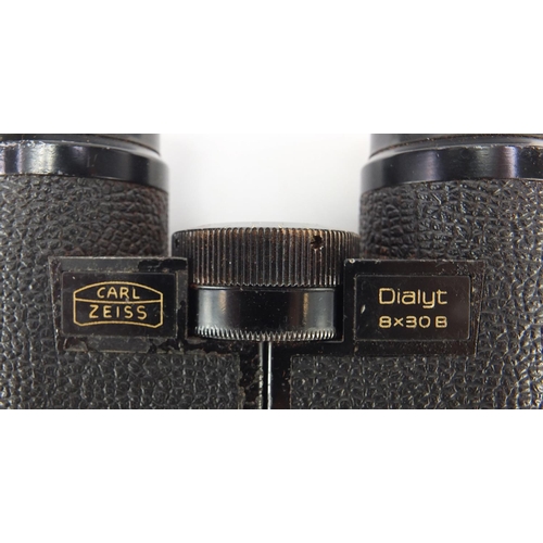 3489 - Pair of Carl Zeiss Dialyt 8 x 30 binoculars with case