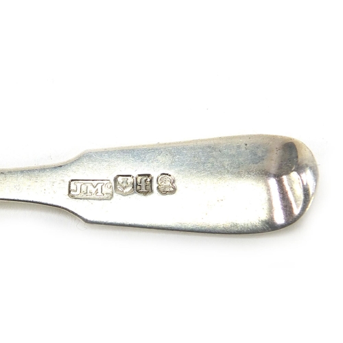 1465 - Seven Georgian and later silver mustard spoons, various hallmarks, the largest 10.5cm in length, tot... 