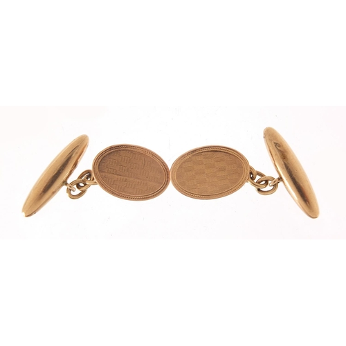 102 - Pair of 9ct gold cufflinks, 2.5cm wide, 7.0g