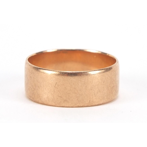 637 - 9ct gold wedding band, size W, 6.0g