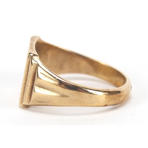 746 - 9ct gold signet ring, size R, 6.1g