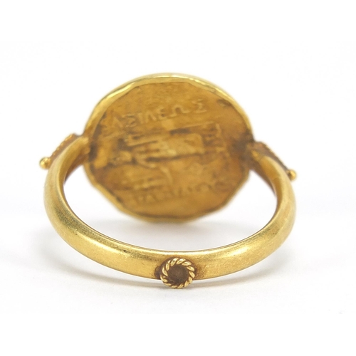 10 - Antique gold Roman head coin ring, size P, 4.7g