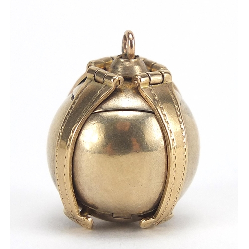 172 - 9ct gold cased folding masonic ball pendant, 4.5cm high when open, 11.5g