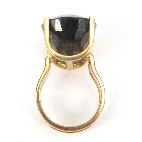 345 - Large 14ct gold smoky quartz ring, the stone approximately 23mm x 17mm x 11mm deep, size P, 12.8g