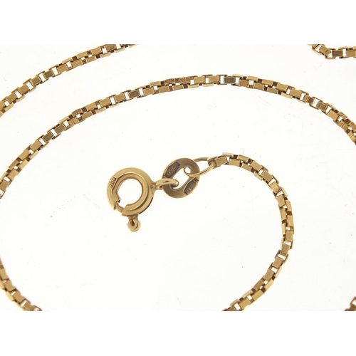 375 - 18ct gold box link necklace, 60cm in length, 7.1g