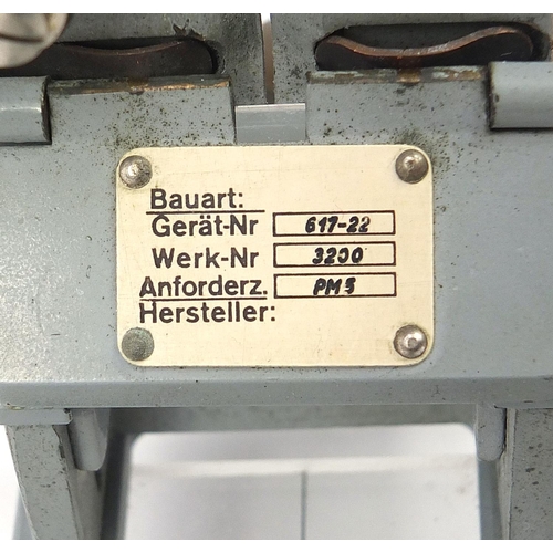 3484 - German military interest Kriegsmarine ship deck compass site/sight with case, 26cm in length