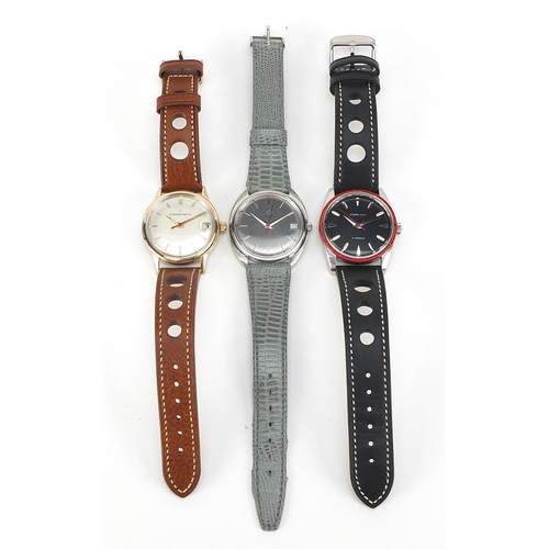 401 - Eterna, three gentlemen's wristwatches including two Eterna-matic, two with date apertures