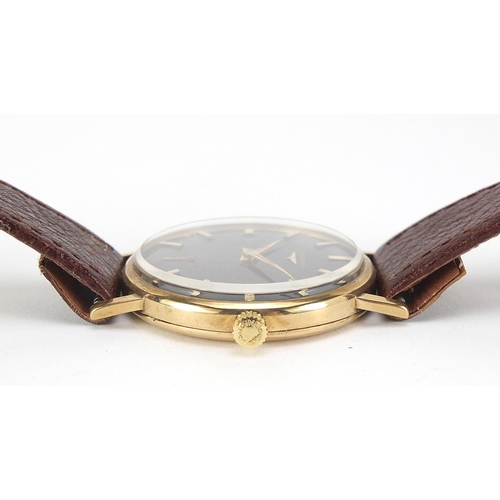 71 - Longines, gentlemen's 9ct gold manual wind wristwatch, the movement numbered 6922, 35mm in diameter