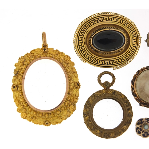 12 - Antique and later jewellery including a unmarked gold locket, black enamel and agate brooch, turquoi... 