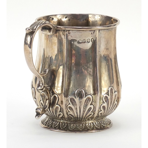 529 - George IV silver christening tankard with embossed decoration, indistinct maker's mark, London 1826,... 