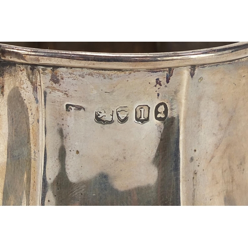 529 - George IV silver christening tankard with embossed decoration, indistinct maker's mark, London 1826,... 