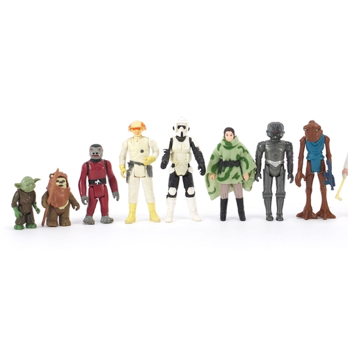 623 - Fourteen vintage Star Wars action figures with accessories including Sand People, Snaggletooth, Hamm... 