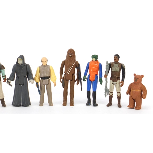 622 - Fifteen vintage Star Wars action figures with accessories including Chewbacca, Emperor's Royal Guard... 